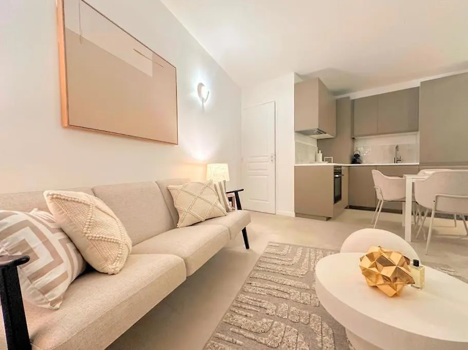 Apartment Vue Mer - Refait A Neuf - Clim - Parking - 4 Personnes Theoule-sur-Mer