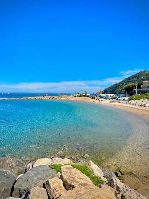 Apartment Vue Mer - Refait A Neuf - Clim - Parking - 4 Personnes Theoule-sur-Mer