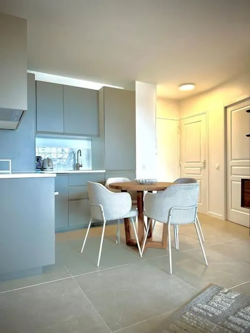 Apartment Vue Mer - Refait A Neuf - Clim - Parking - 4 Personnes Theoule-sur-Mer