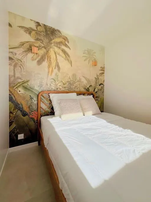 Vue Mer - Refait A Neuf - Clim - Parking - 4 Personnes Theoule-sur-Mer France
